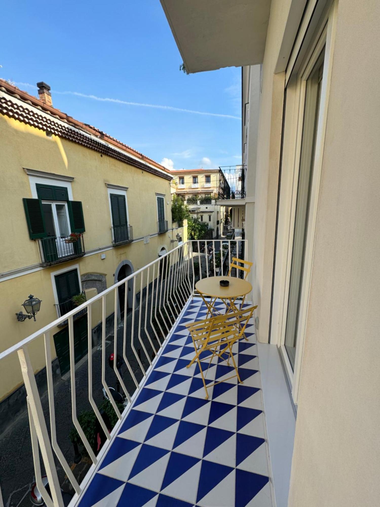 Bed and Breakfast Casa Di Napoli - Sorrento Esterno foto